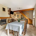 Guest house La Fermette Aubepines 3*