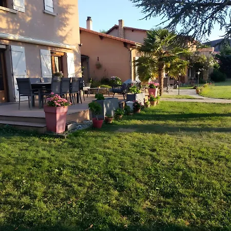 Affittacamere De La Fermette Aubepines 3*